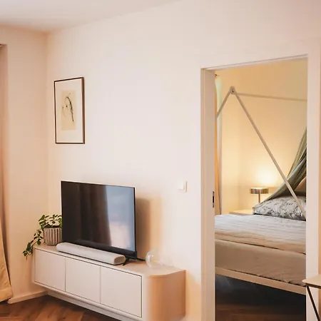 Διαμέρισμα Pioneer House - App With Free Parking Place, Terrace And Private Garden